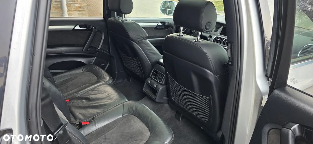 Audi Q7 - 12