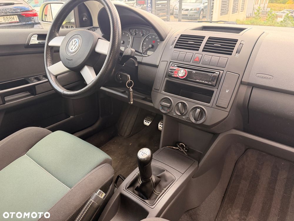 Volkswagen Polo 1.2 Fun - 19