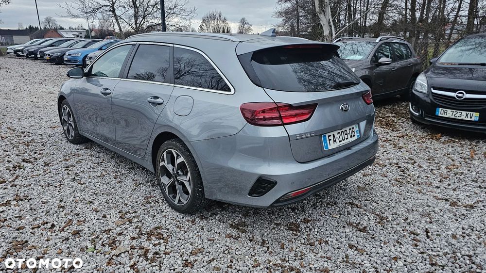 Kia Ceed SW 1.6 CRDi Spirit - 4