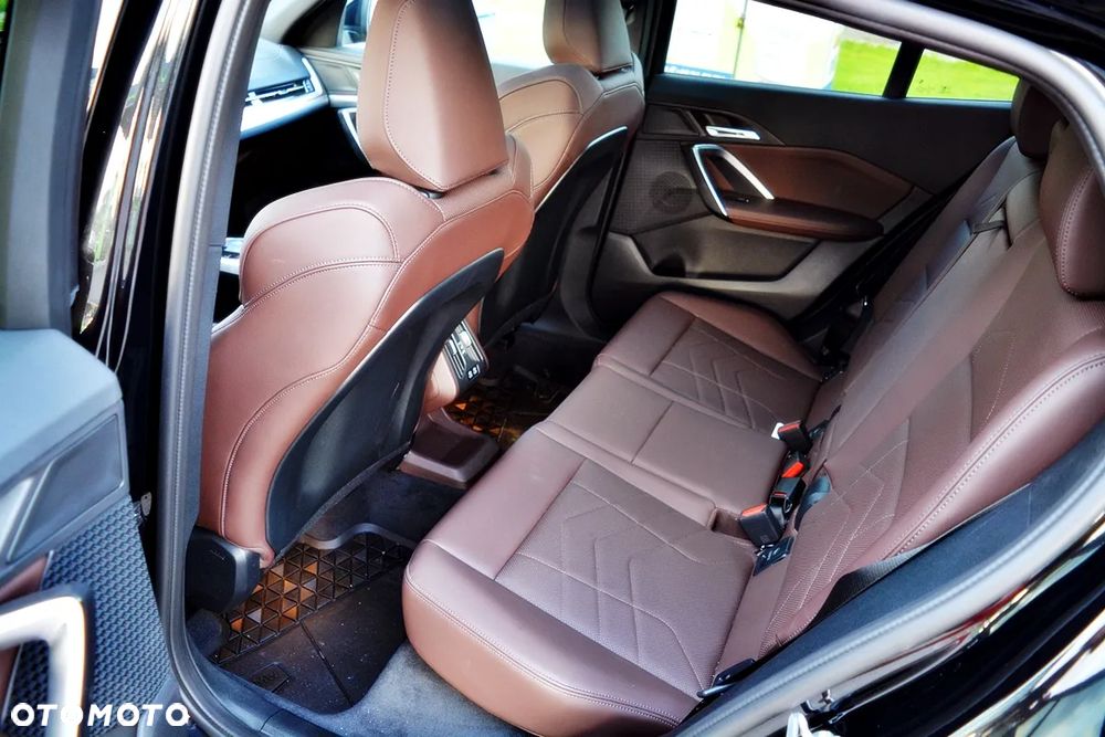 BMW X2 xDrive20i Advantage Plus - 10