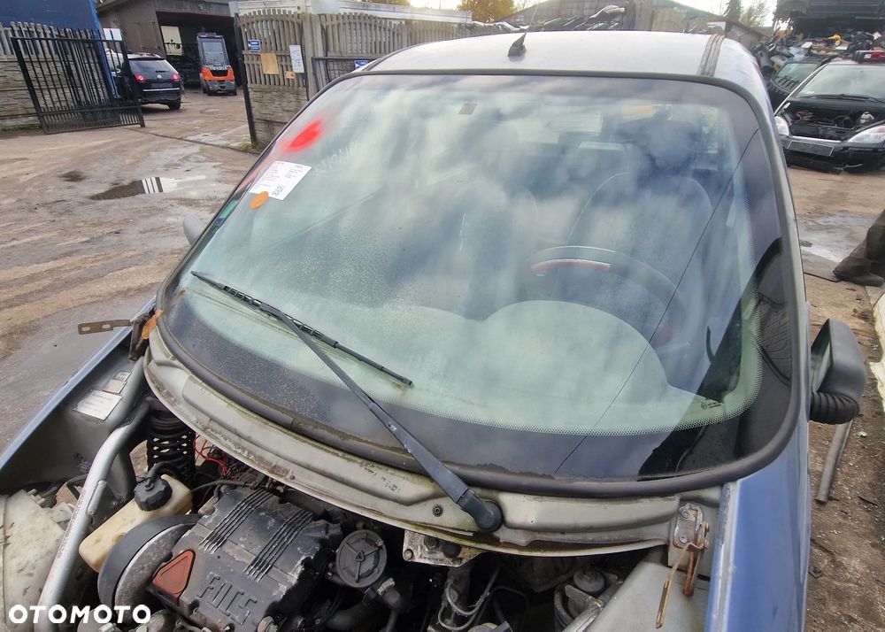 LIGIER NOVA SZYBA PRZEDNIA CZOŁOWA - 1