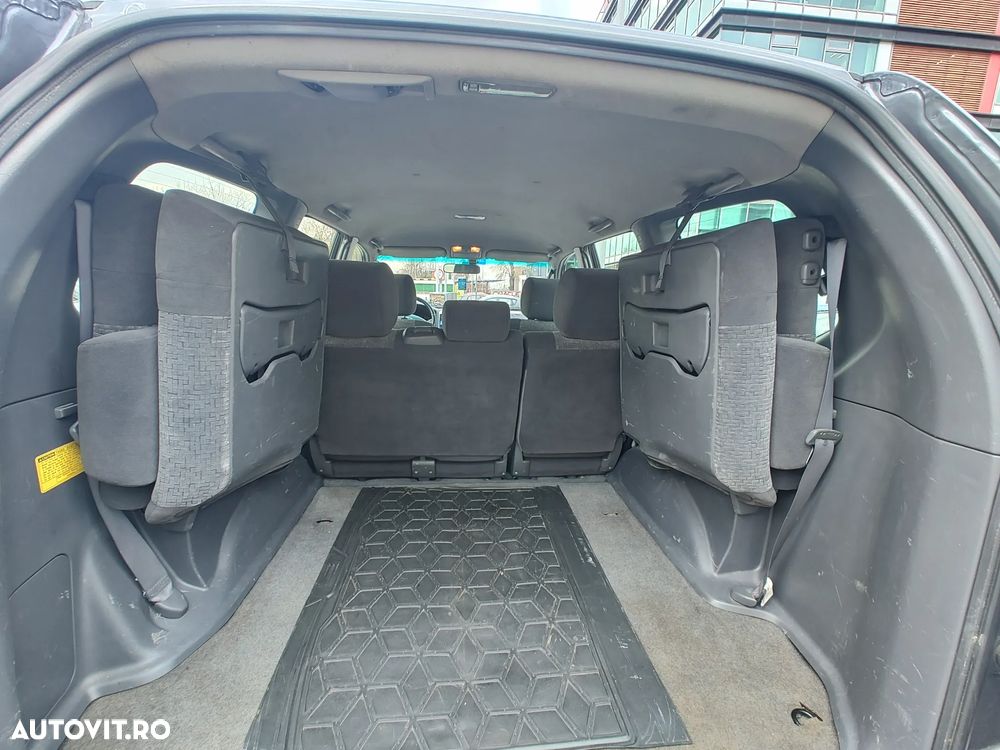 Toyota Land Cruiser - 11