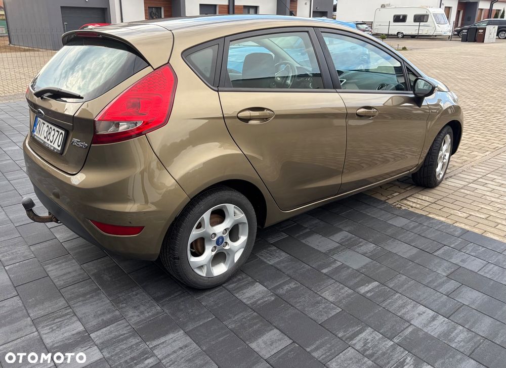 Ford Fiesta - 13