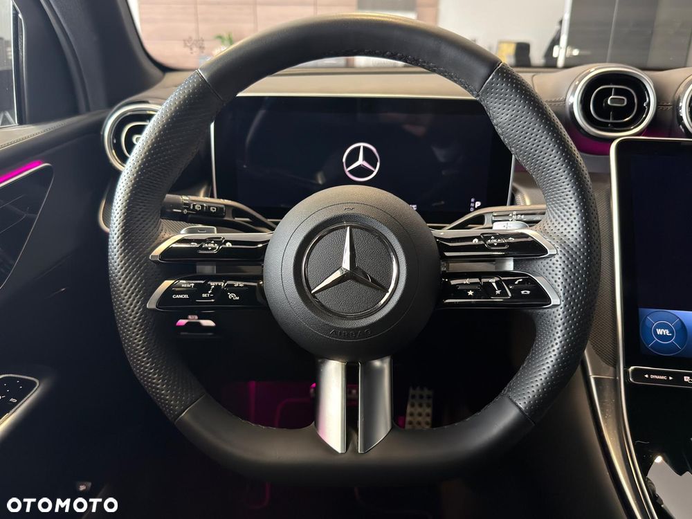 Mercedes-Benz GLC - 19