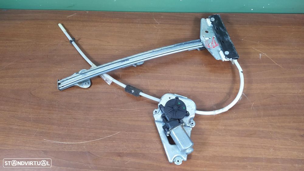 ELEVADOR FRENTE DIREITO JEEP CHEROKEE KJ - 1