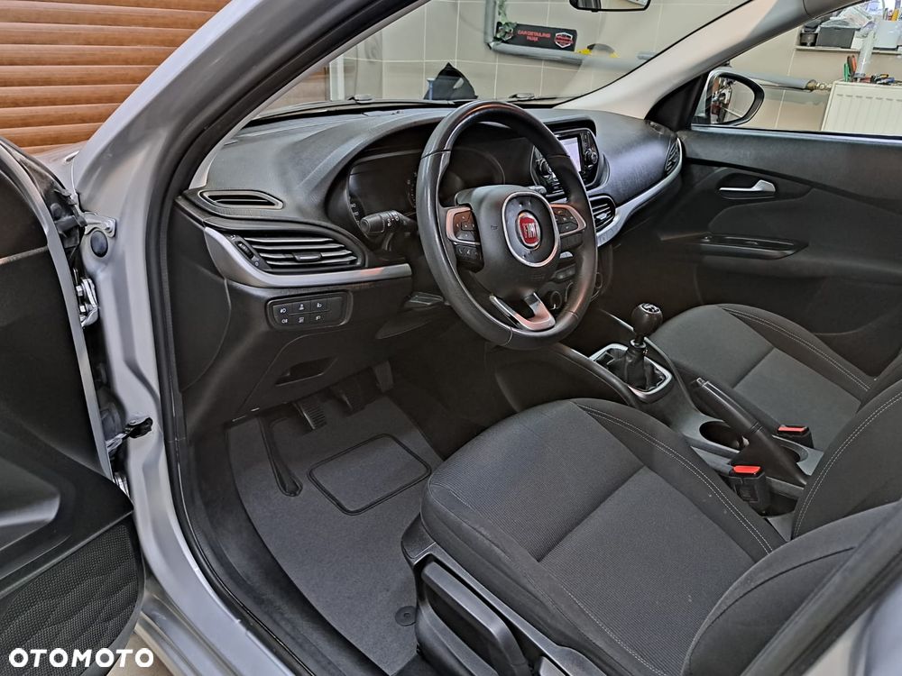 Fiat Tipo 1.4 T-Jet Lounge - 23