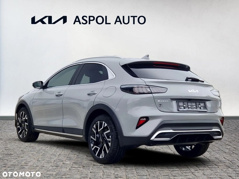 Kia XCeed - 4