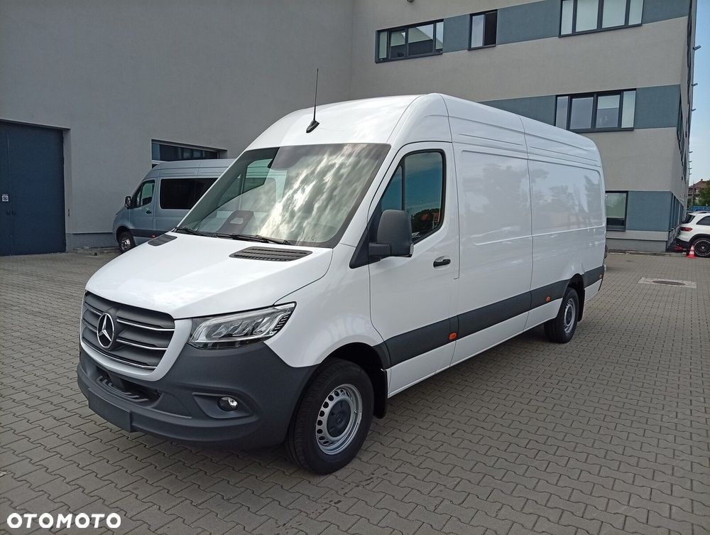 Mercedes-Benz Sprinter 319 CDI - 2