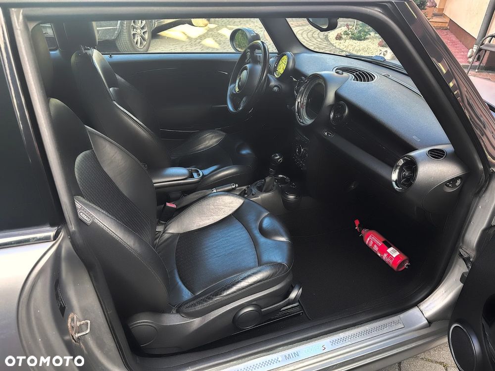 Mini Cooper S 2011 photo 5