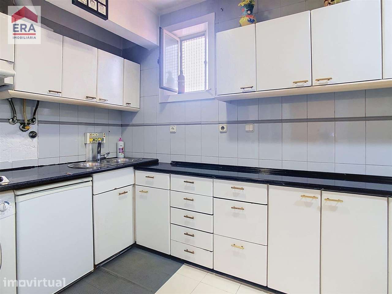 Apartamento T1  + 1 - Grande imagem: 4/17