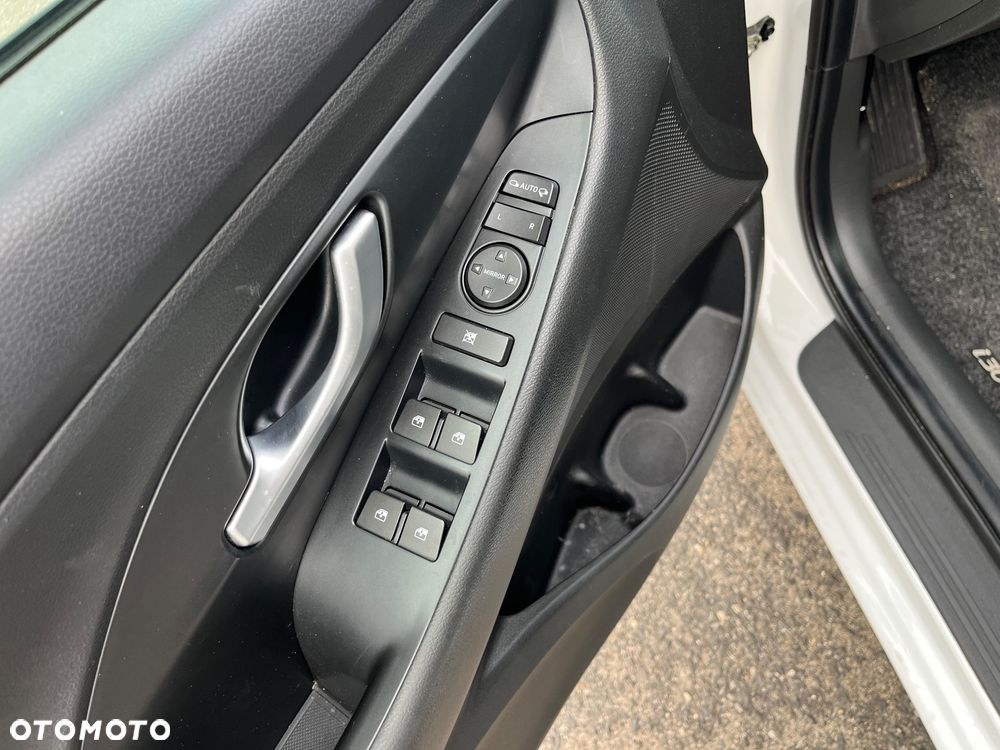 Hyundai i30 1.0 T-GDI DCT EDITION 30 - 12