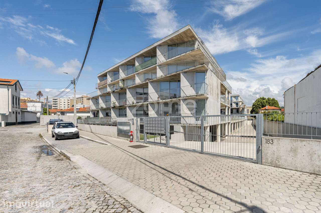 Apartamento T1 semi-novo em Vilar do Paraíso, Vila Nova de Gaia - Grande imagem: 2/28