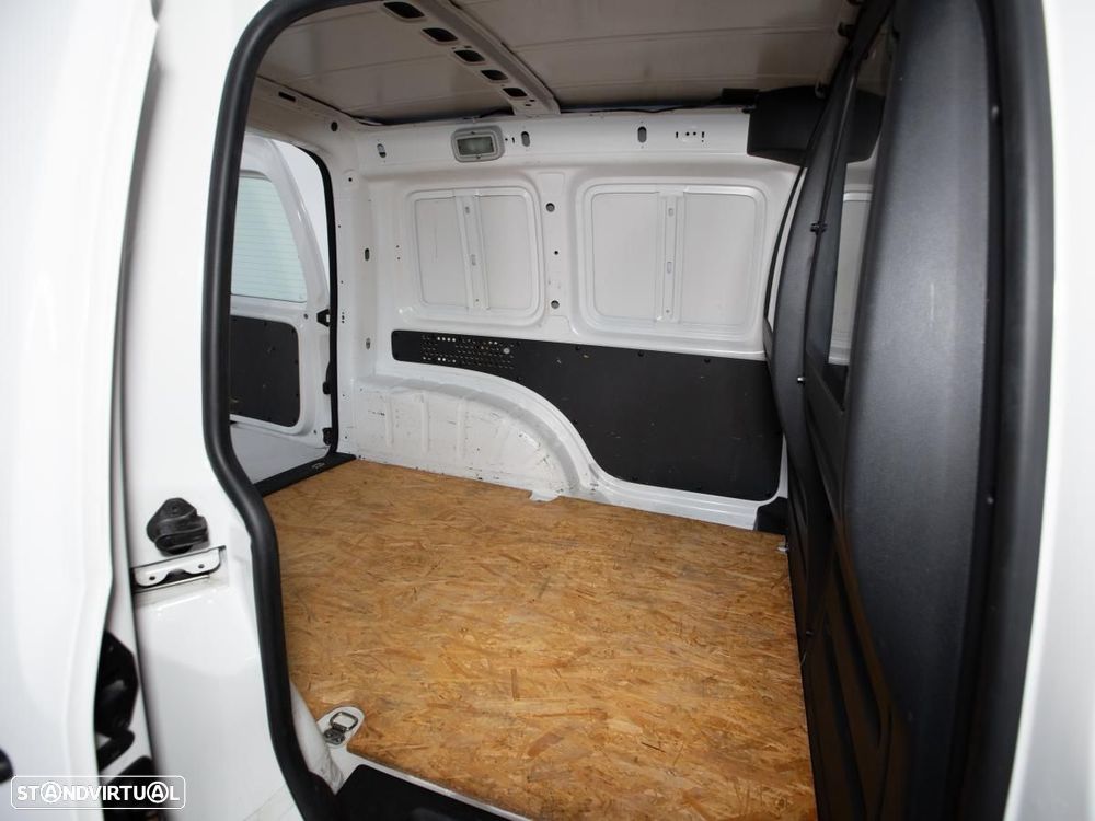 VW Caddy 2.0 TDi Extra AC BlueMotion c/iva - 7