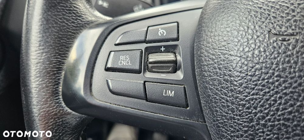 BMW Seria 2 216d - 26