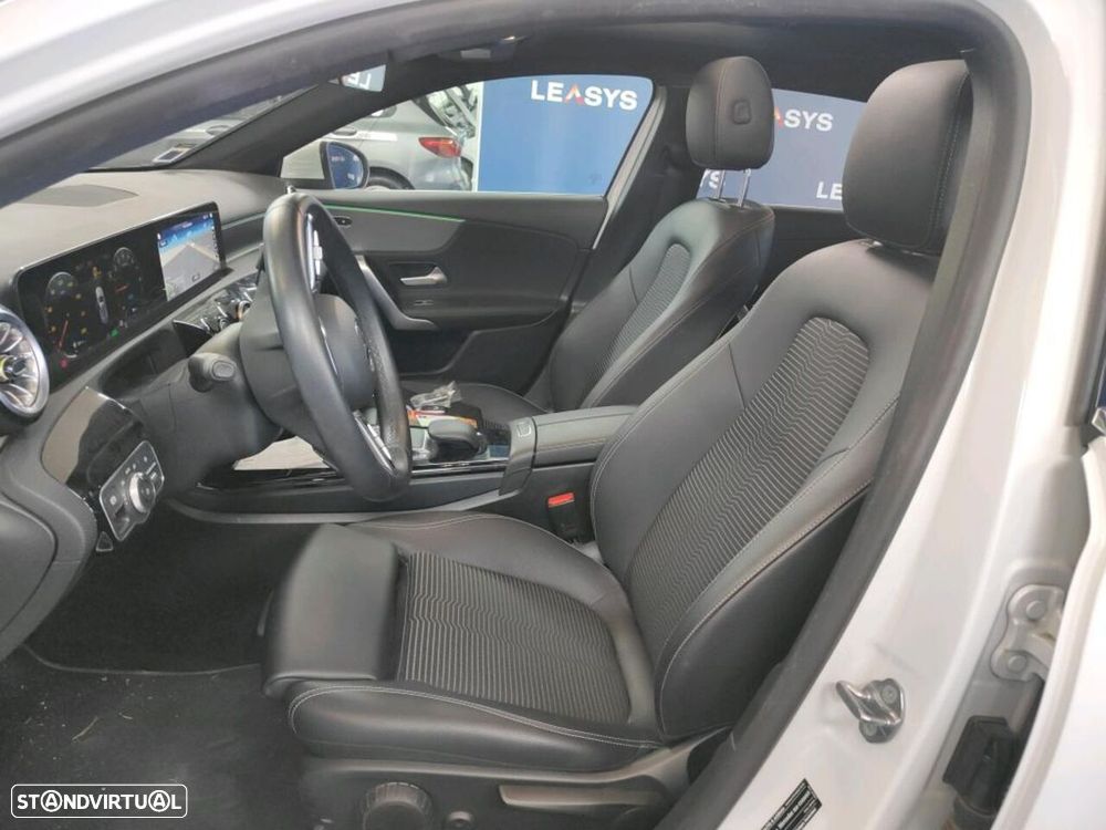 Mercedes-Benz A 250 e Style Plus - 4