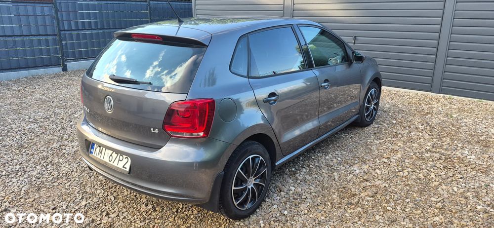 Volkswagen Polo 1.4 16V Comfortline - 2