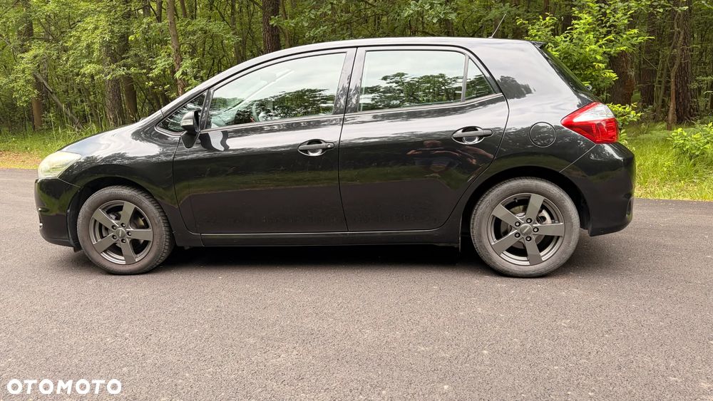 Toyota Auris 1.33 VVT-i Terra - 4