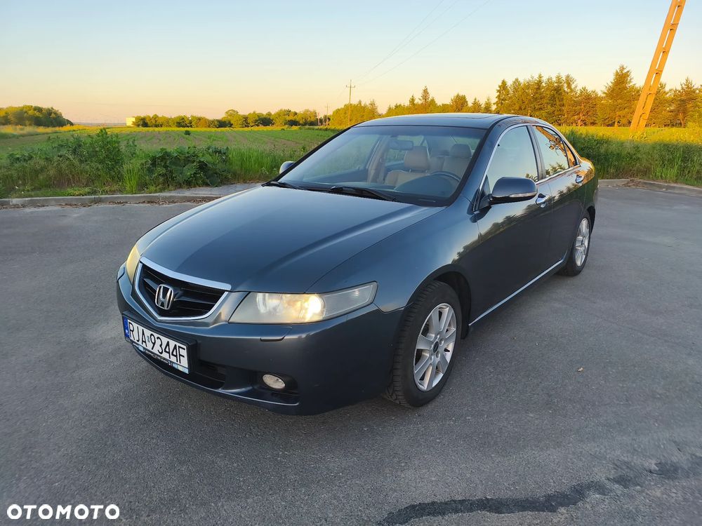 Honda Accord 2.0 Executive - 1