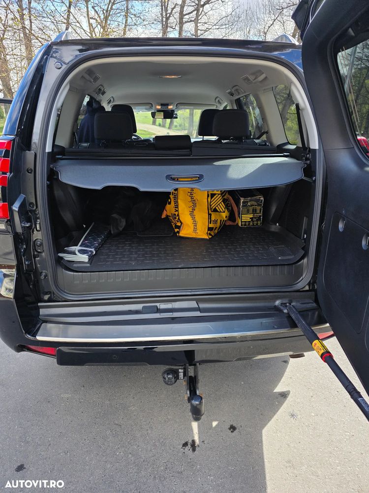 Toyota Land Cruiser 2.8l D-4D 204 CP A/T 7 locuri Executive - 7