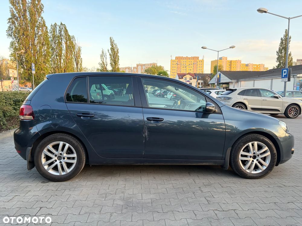 Volkswagen Golf 2.0 TDI Highline - 9
