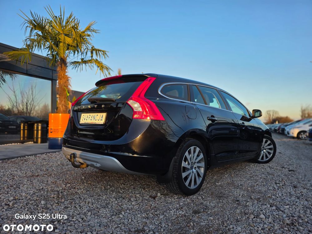 Volvo V60 D3 Momentum - 19