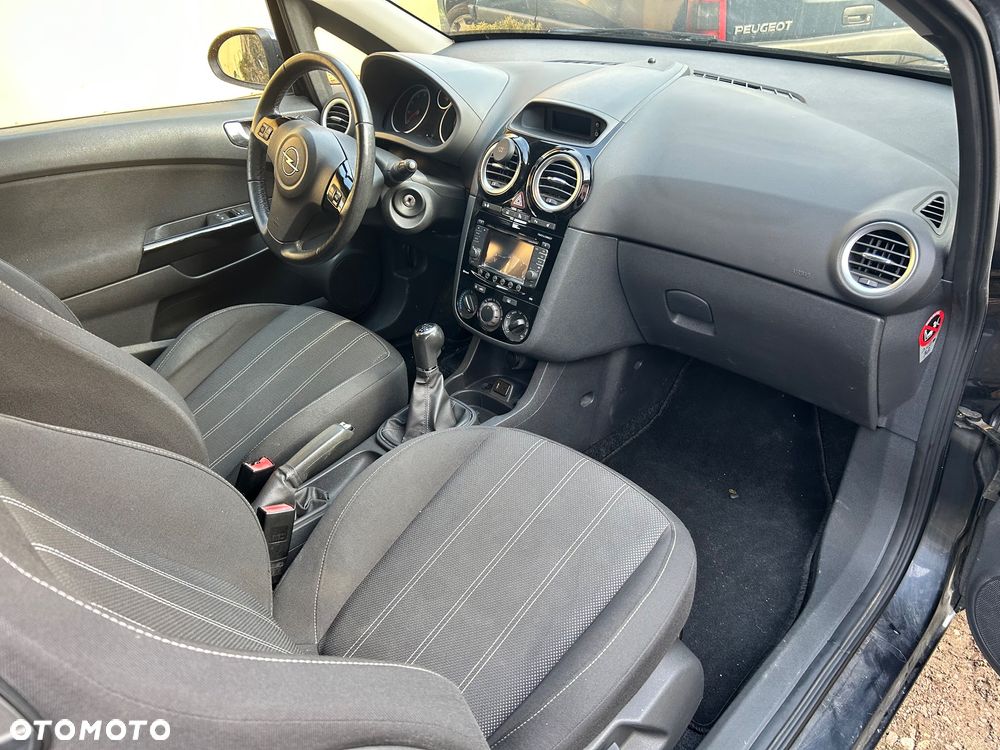 Opel Corsa 1.4 16V Sport - 7