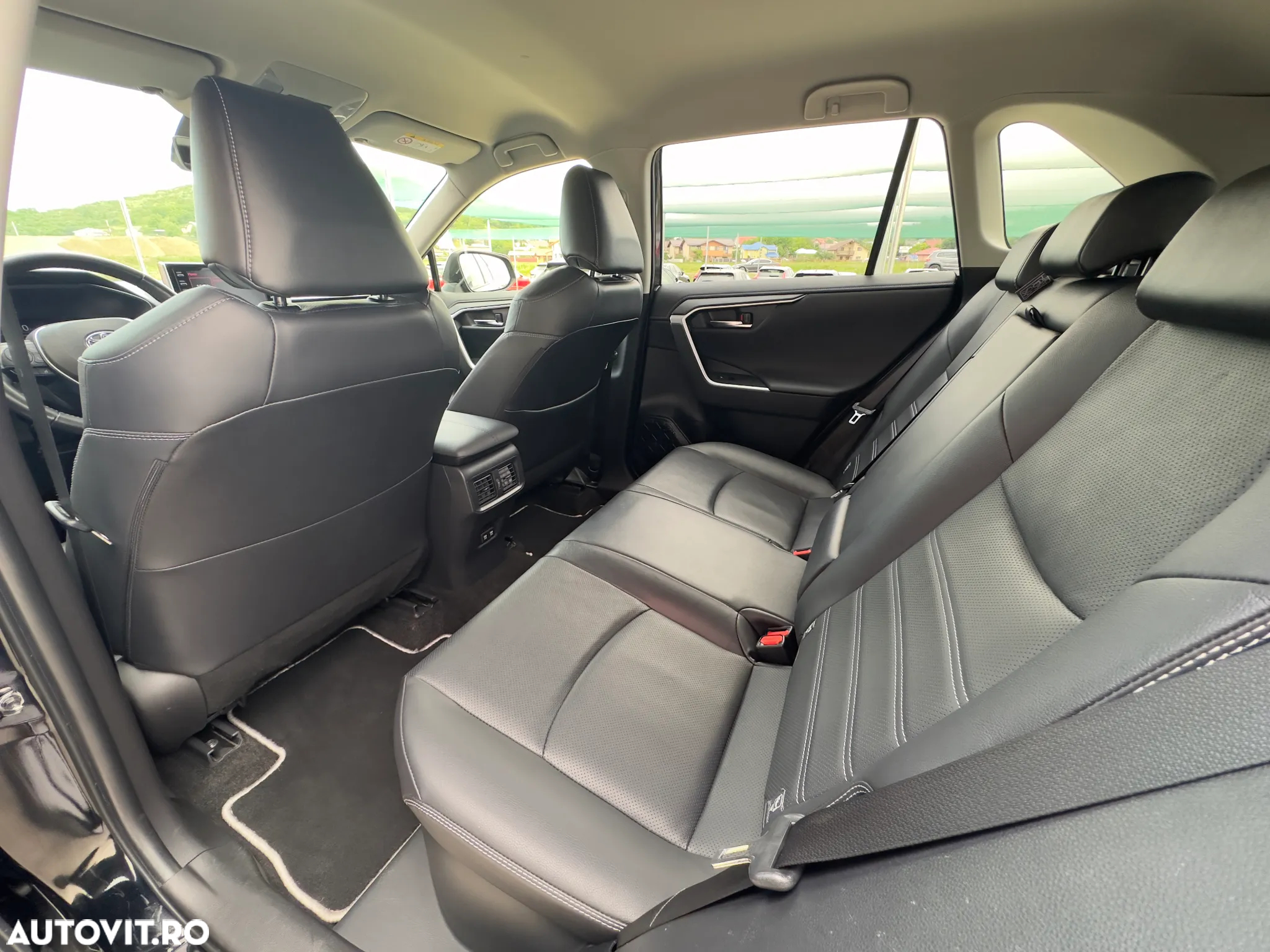 Toyota RAV4 2.5 Hybrid VVT-iE 4x4 Luxury - 15