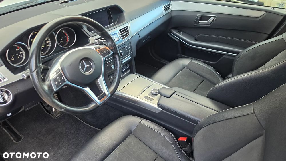Mercedes-Benz Klasa E 220 BlueTEC 4Matic 7G-TRONIC Avantgarde - 18