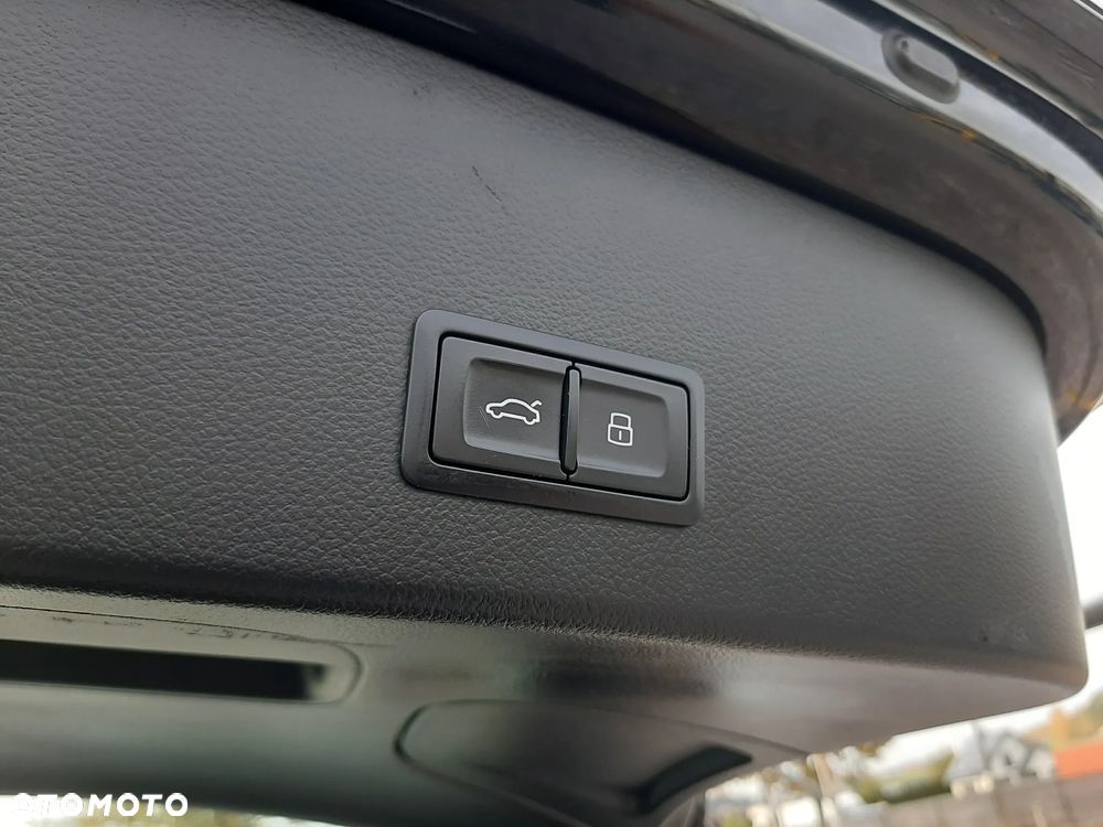 Audi A6 Avant 2.0 TDI Ultra S tronic - 17