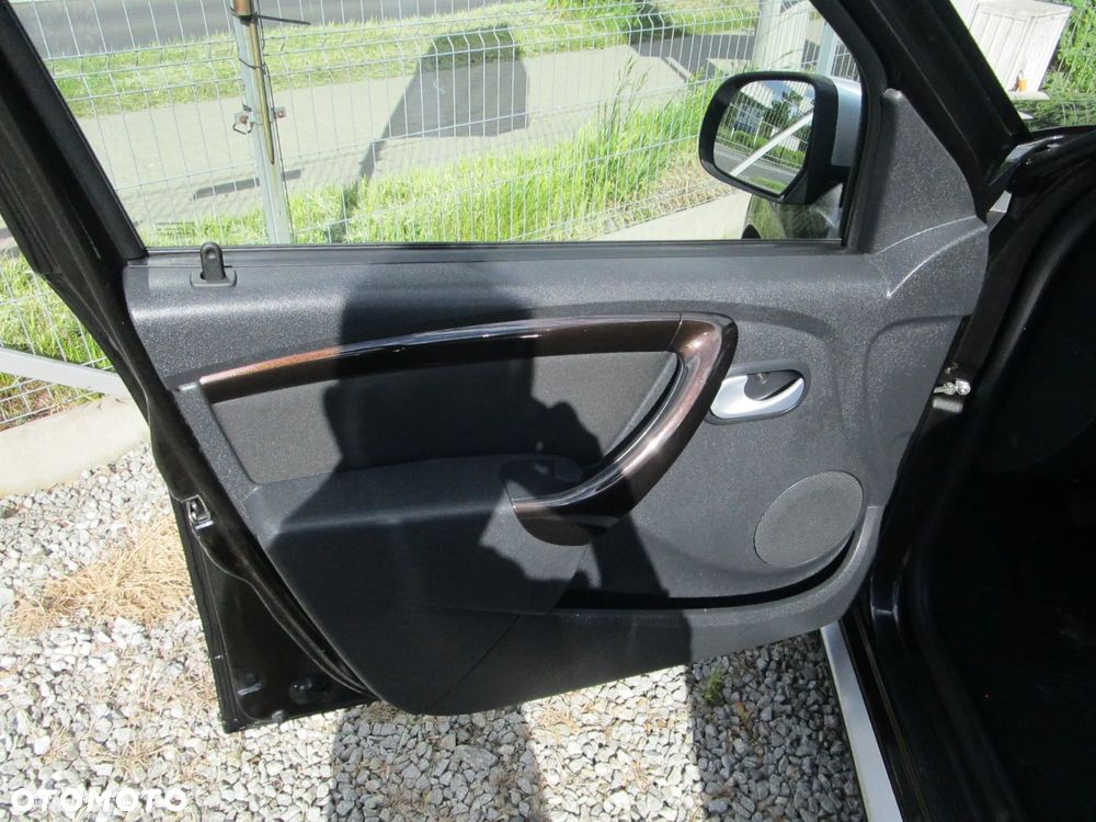 Dacia Duster 1.6 16V 4x2 Prestige - 17