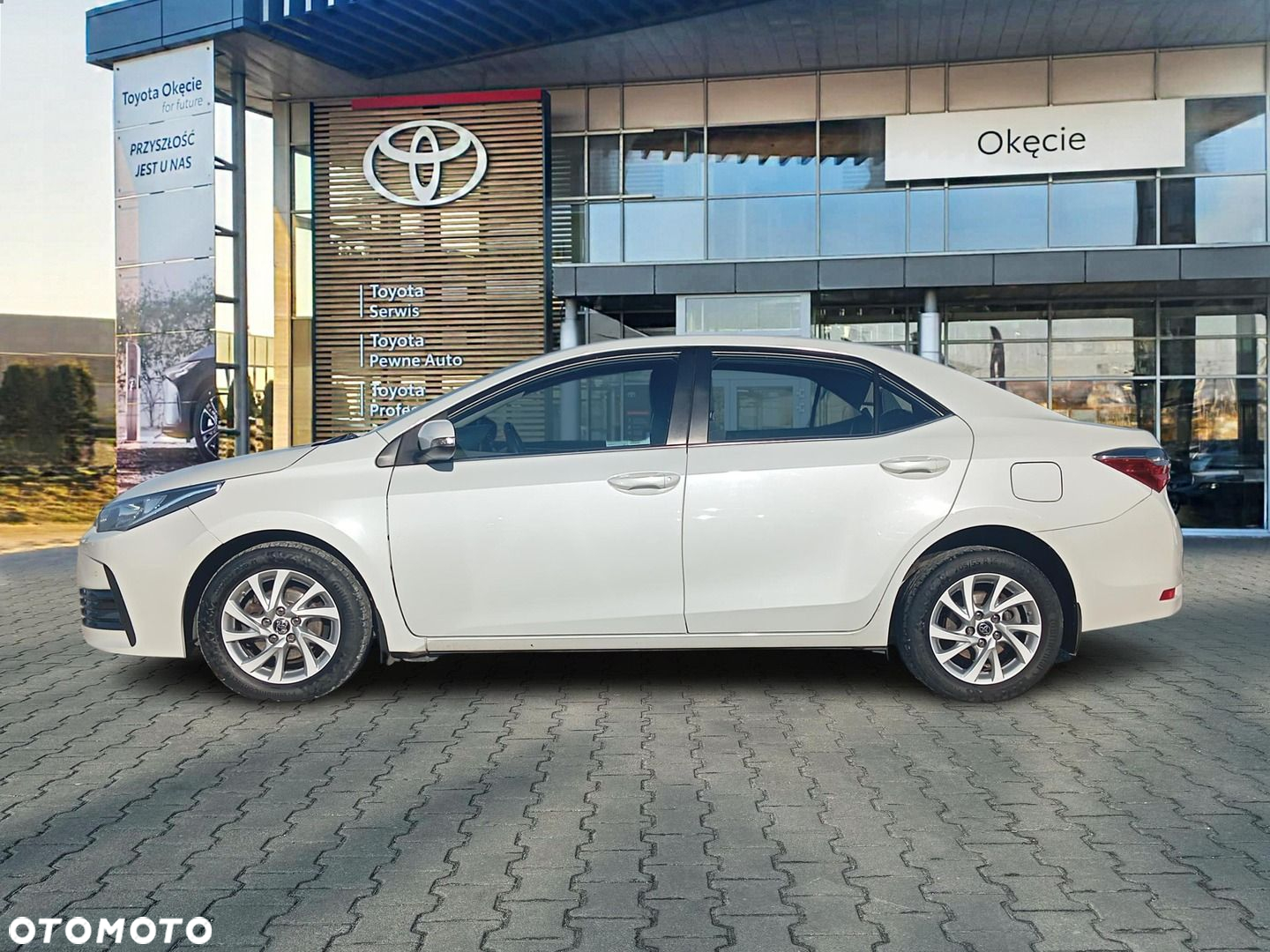 Toyota Corolla 1.6 Classic Plus - 5