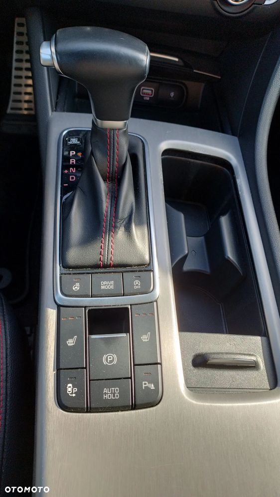 Kia Optima Sportagon 1.7 CRDI DCT GT Line - 28