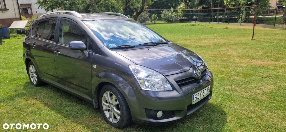 Toyota Corolla Verso 2.2 D-4D Premium - 5
