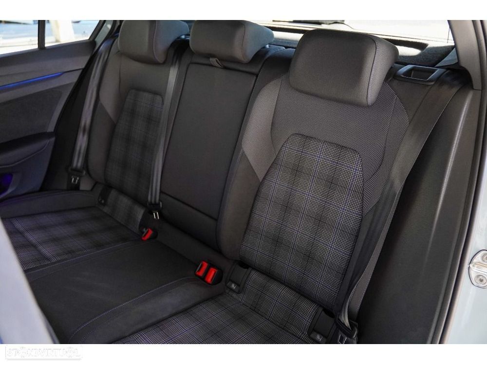 VW Golf 1.5 TSI e-Hybrid GTE DSG - 25