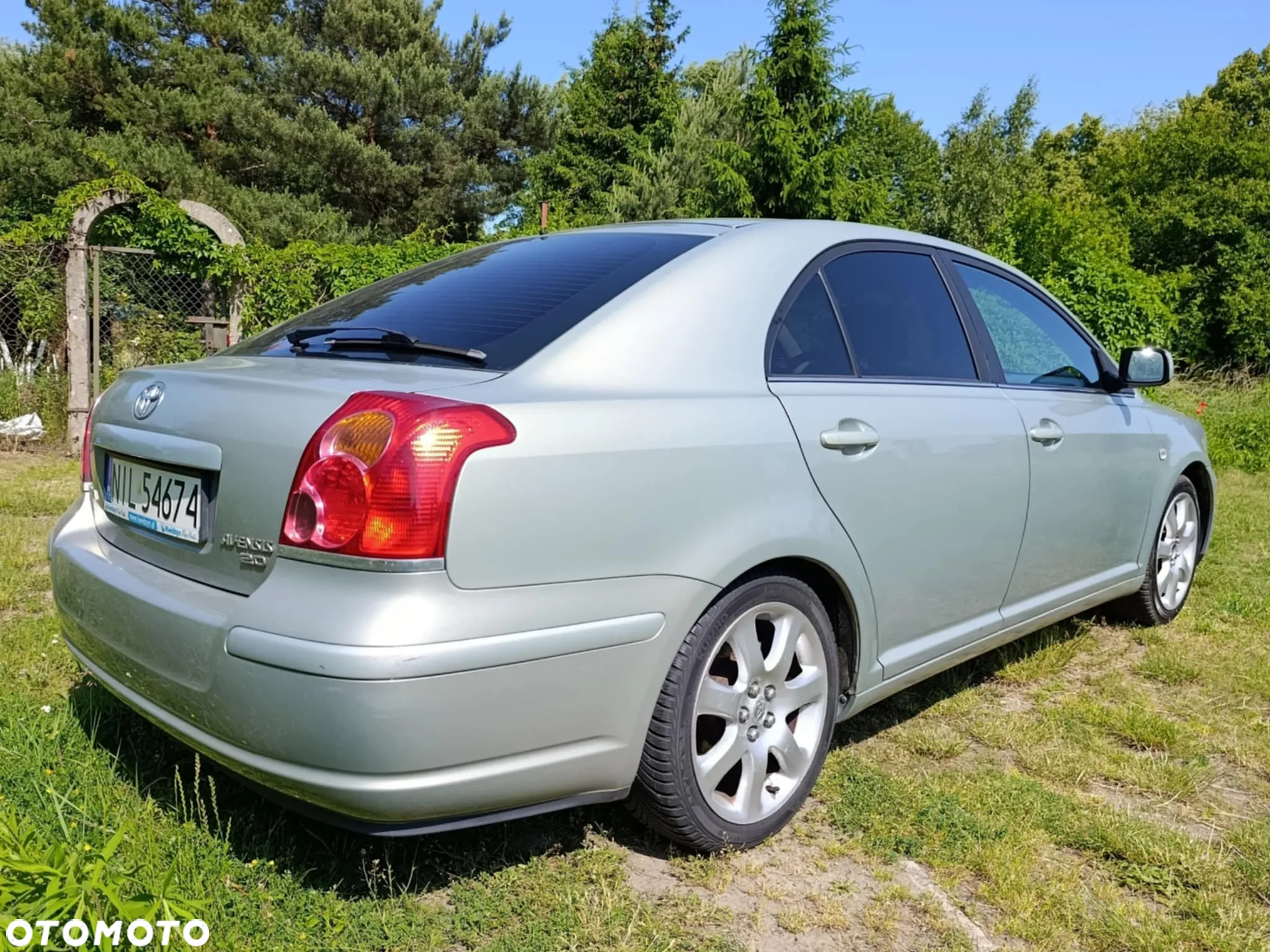 Toyota Avensis - 4