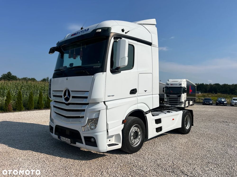 Mercedes-Benz Actros - 1