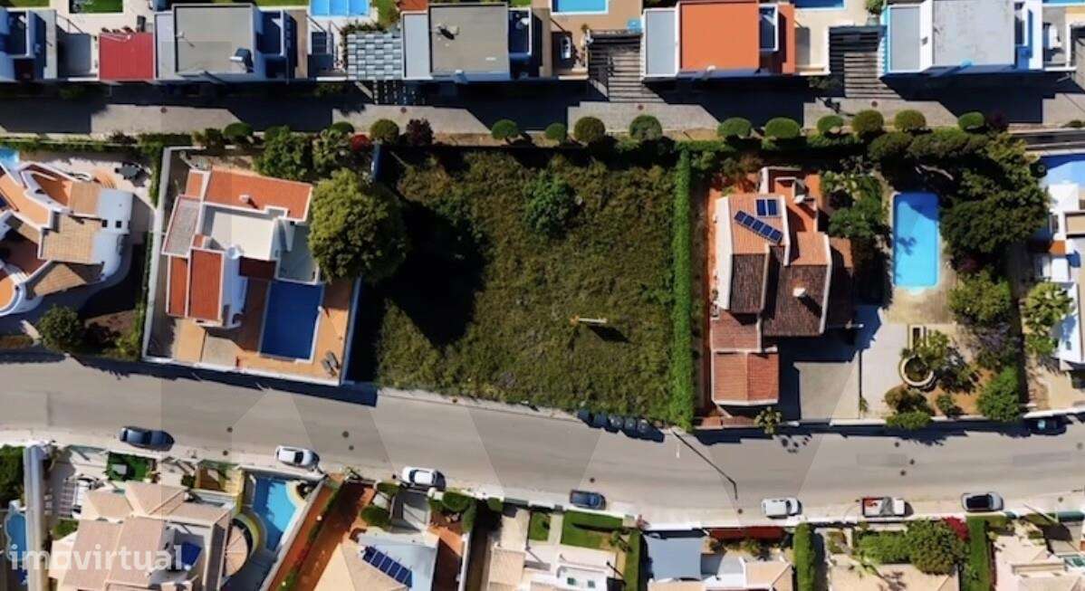 TERRENO EXCLUSIVO NO CORAÇÃO DE ALVOR, ALGARVE! - Grande imagem: 2/5
