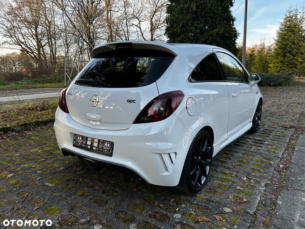 Opel Corsa 1.6 Turbo OPC - 8