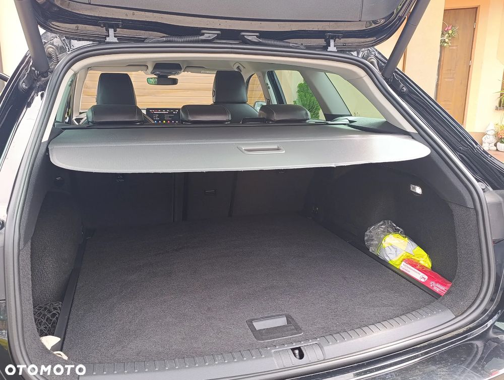Seat Leon Sportstourer 2.0 TDI Xcellence S&S DSG - 35