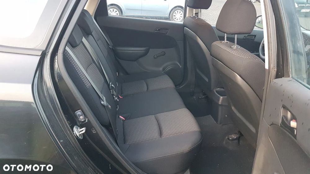 Hyundai i30 1.6 blue Style - 17