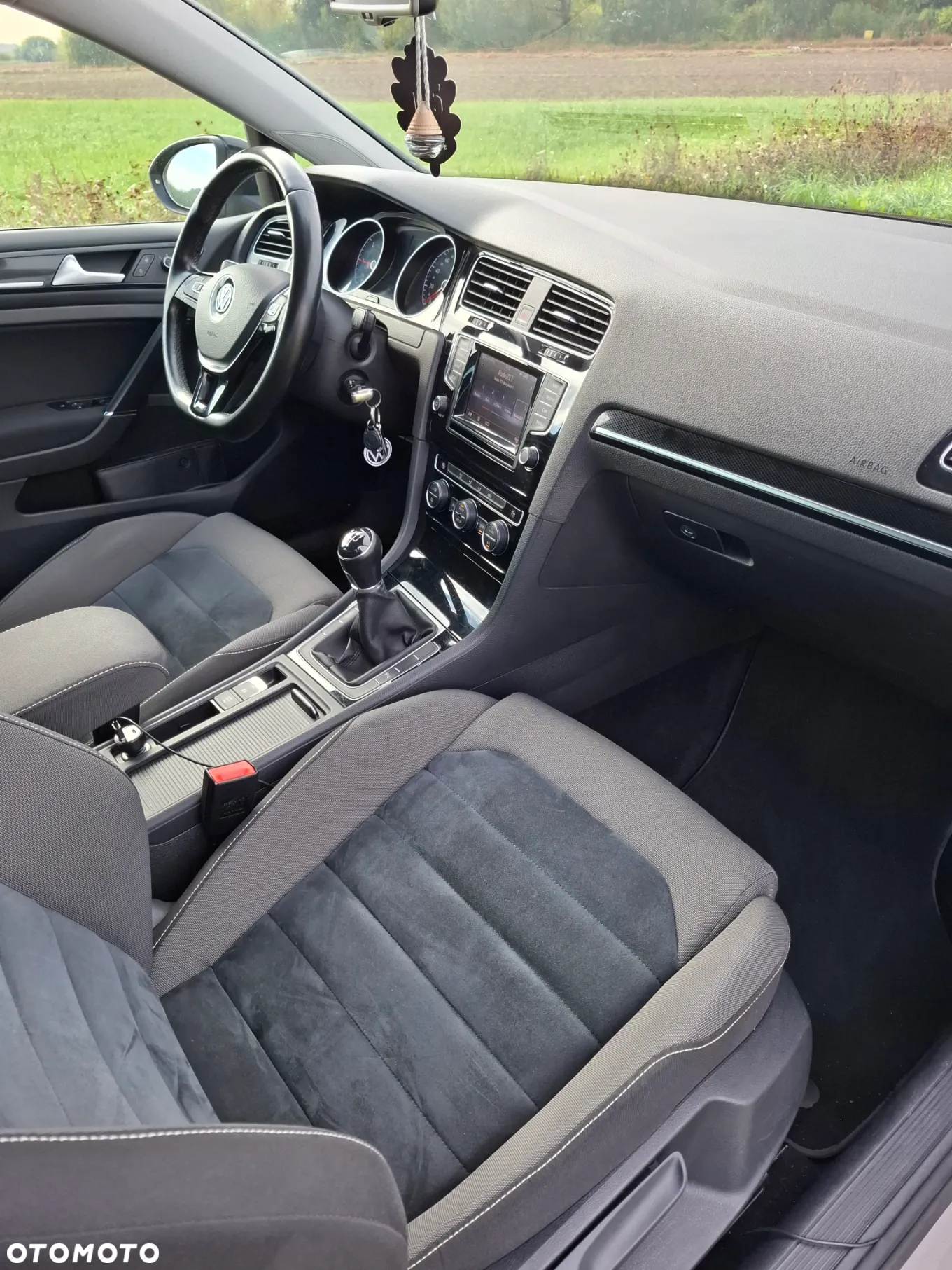 Volkswagen Golf VII 1.6 TDI BlueMotion Trendline - 15