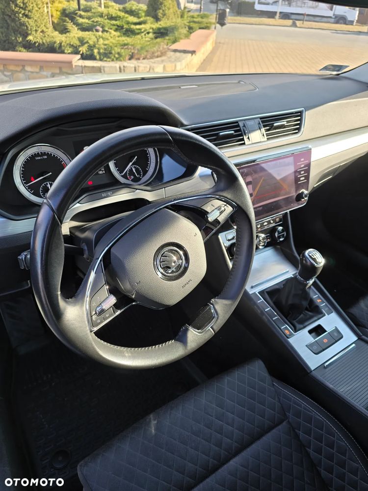 Skoda Superb 1.5 TSI Ambition - 12