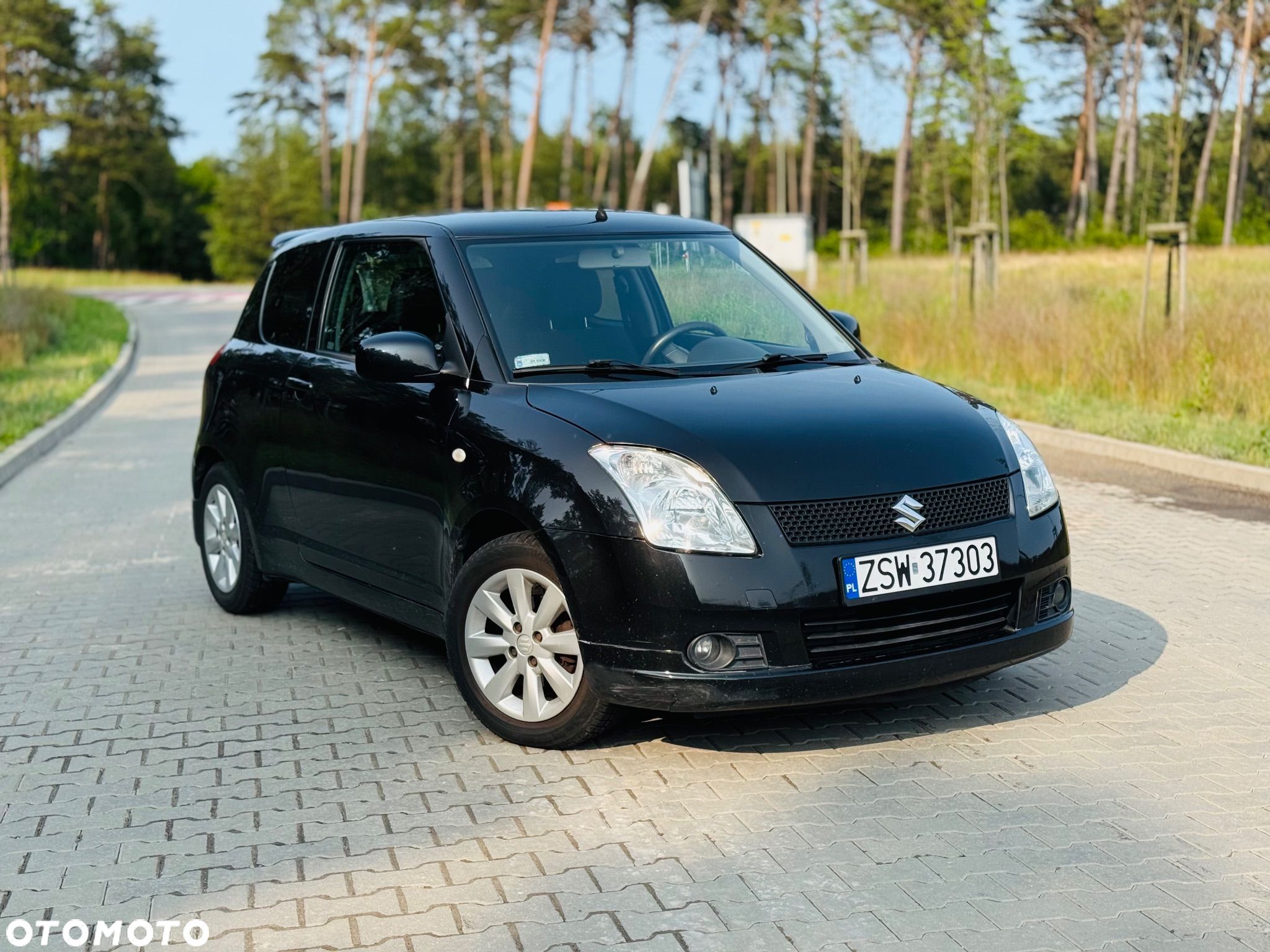 Suzuki Swift - 1