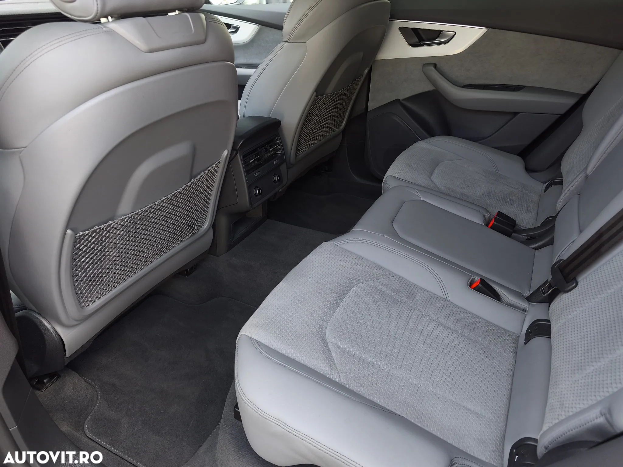 Audi Q8 55 TFSI quattro Tiptronic MHEV - 15