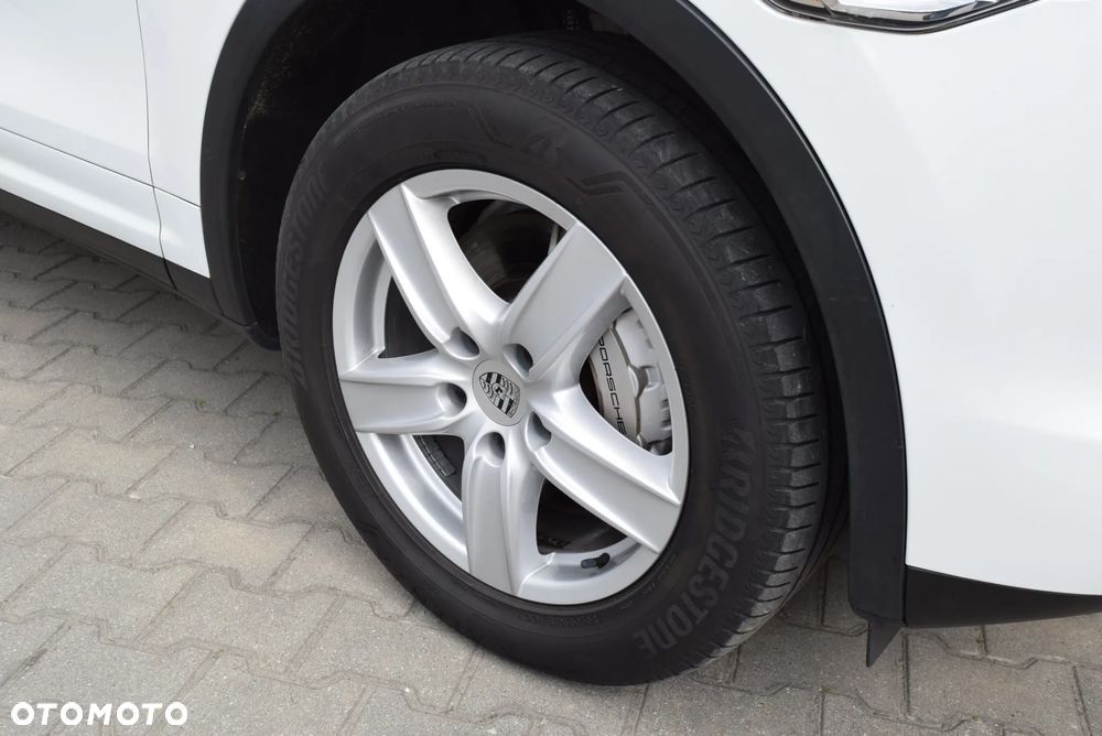 Porsche Cayenne S Hybrid Tiptronic S - 11