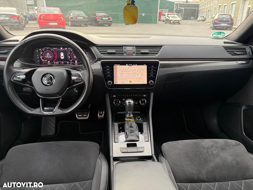 Skoda Superb 2.0 TDI DSG Sportline - 22