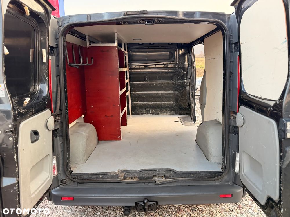 Opel Vivaro - 22
