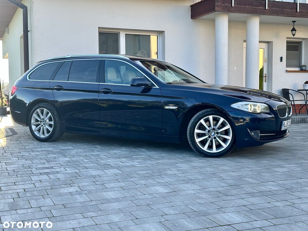 BMW Seria 5 530d xDrive Touring Sport-Aut Modern Line - 7