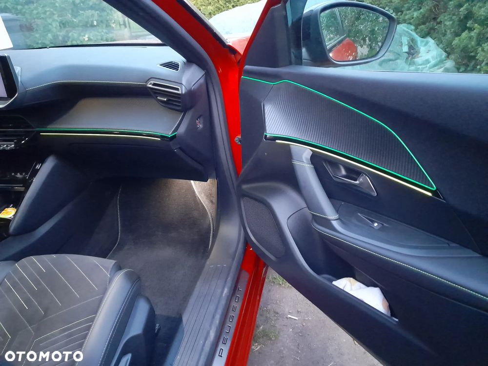 Peugeot 2008 1.2 PureTech GT Pack S&S EAT8 - 24