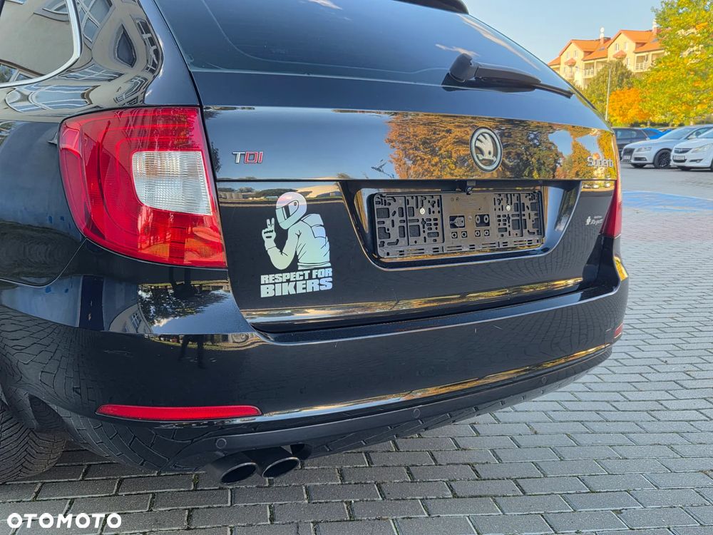 Skoda Superb Combi 2.0 TDI DSG Exclusive - 14